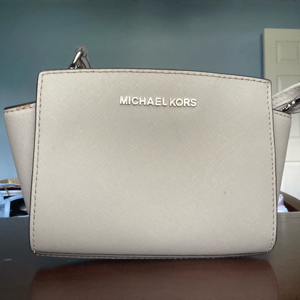 Michael Kors Mini Crossbody Purse